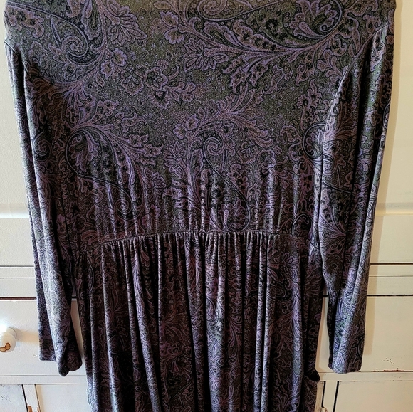 Soma Luxuriously Soft Paisley Deep Purple and Gray Print Scoop Neck Lounge Wear - Picture 4 of 7